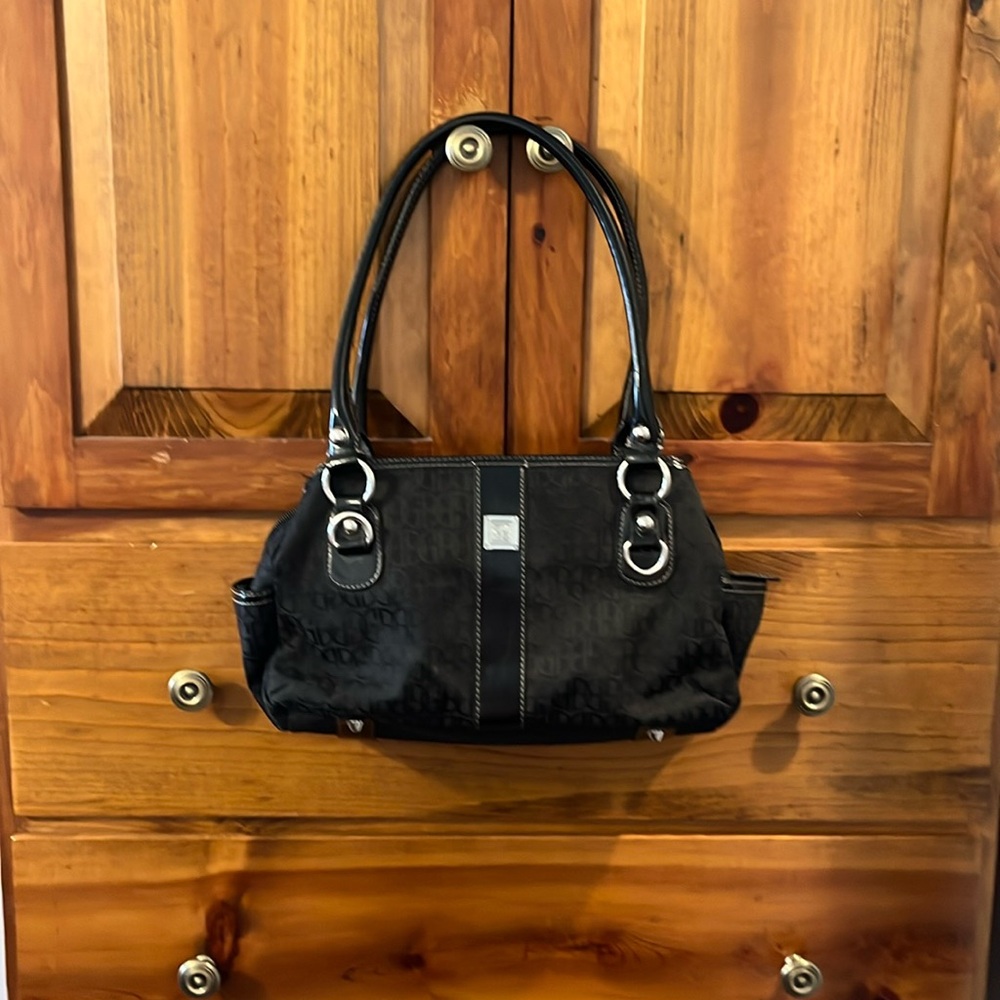 Giani Bernini Annabelle Satchel. Black. Hardly used. Pet and smoke free home.